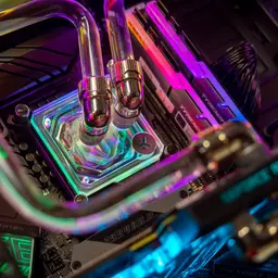 51613_coolermaster_c700p_black_watercooling_6.jpg 4