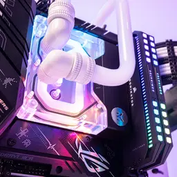 64293_ekwb_custom_watercooling_1__4_.jpg 4