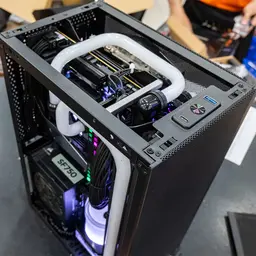 64434_meshlicious_watercooling_custom__5_.jpg 4