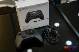 68137_tay_cam_choi_game_xbox_series_x_controller_carbon_black_usb_c_cable_mau_den_02.jpg 5