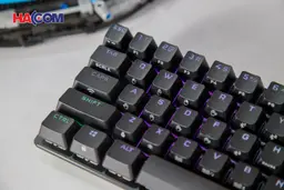 68340_ban_phim_game_khong_day_corsair_k70_pro_mini_den_red_sw_ch_9189010_na_009.JPG 13