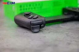 68595_tay_cam_dien_thoai_razer_kishi_v2_gaming_controller_for_iphone_rz06_04190100_r3m1_009.JPG 11
