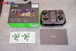 68671_tay_cam_dien_thoai_razer_kishi_for_android_rz06_02900100_r3m1_002.JPG 4