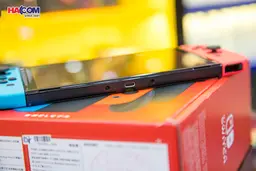 69258_may_choi_game_nintendo_switch_oled_red_and_blue_xanh_do_016.jpg 19