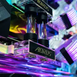 60345_lian_li_o11_xl_ek_watercooling__5_.jpg 5