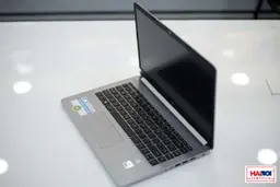 60519_laptop_hp_340s_g7_359c3pa_i5_1035g1_8gb_ram_512gb_ssd_14_inch_fhd_dos_bac_2.jpeg 3
