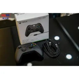 60716_tay_cam_choi_game_xbox_series_x_controller_carbon_black_usb_c_cable_hang_chinh_hang_2.jpg 5