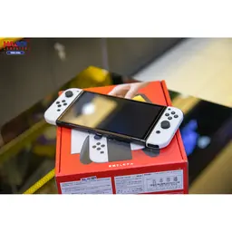 61005_may_choi_game_nintendo_switch_oled_white_trang_04.jpg 11