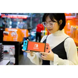 61006_may_choi_game_nintendo_switch_oled_red_and_blue_xanh_do_018.jpg 21