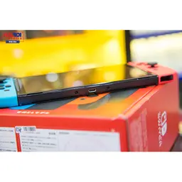 61006_may_choi_game_nintendo_switch_oled_red_and_blue_xanh_do_011.jpg 14