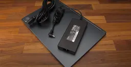 63588_laptop_msi_alpha_15_13.jpg 13
