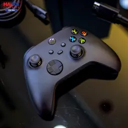 74458_may_choi_game_microsoft_xbox_series_x_1tb_012.jpg 14