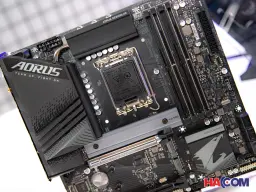 70813_mainboard_gigabyte_z790m_aorus_elite_ax_ddr5_at__3_.JPG 7
