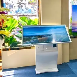 71515_may_kiosk_comq_q_kiosk_5583tmt_55_chan_quy_2__5_.jpg 5