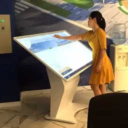 71518_may_kiosk_comq_q_kiosk_6585tmt_65_chan_quy__5_.jpg 3