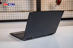 87889_laptop_msi_katana_15_b13udxk_2270vn_05.JPG 12
