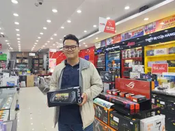 80750_may_choi_game_cam_tay_msi_claw_a1m_kh_2.jpg 6