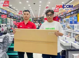 83882_man_hinh_samsung_thong_minh_m8_m80d_ls32dm801uexxv_khach_hang.jpg 7