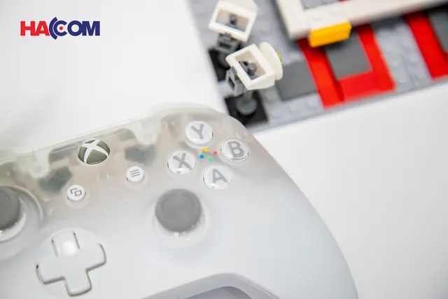 47805_tay_game_khong_day_xbox_one_s_phantom_white_005.JPG 8