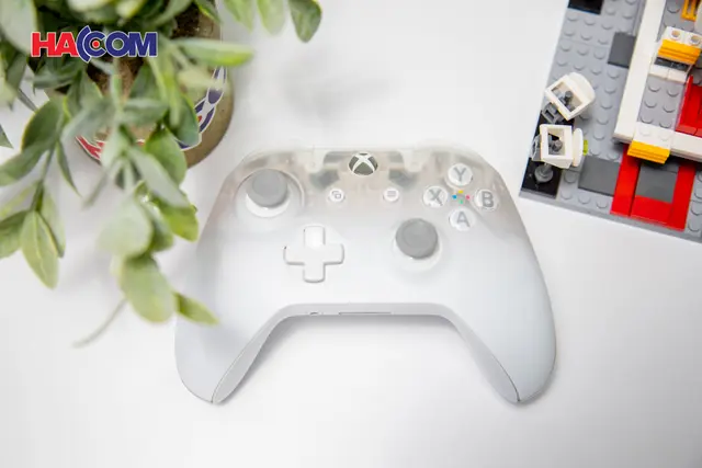 47805_tay_game_khong_day_xbox_one_s_phantom_white_003.JPG 6