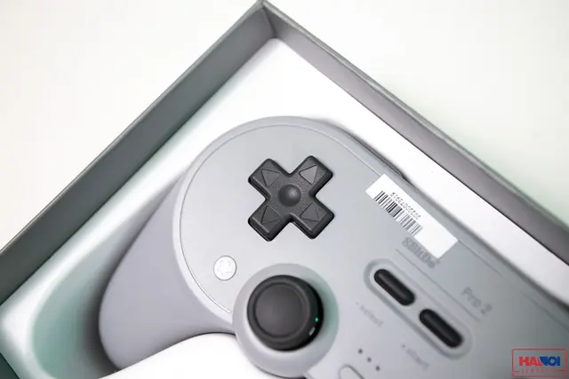 64558_tay_cam_choi_game_8bitdo_pro_2_bluetooth_gamepad_mau_xam_04.JPG 8