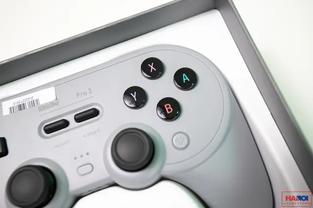 64558_tay_cam_choi_game_8bitdo_pro_2_bluetooth_gamepad_mau_xam_05.JPG 9