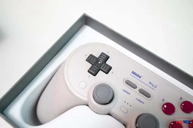 64559_tay_cam_choi_game_8bitdo_pro_2_bluetooth_gamepad_g_clasic_04.JPG 8