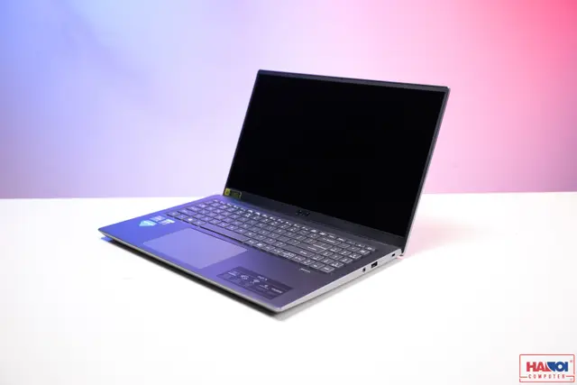 66362_hacom_acer_swift_x_sfx16_4.JPG 9