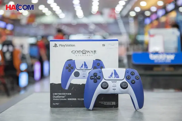 68294_tay_cam_choi_game_sony_ps5_dualsense_god_of_war_ragnarok_001.JPG 5