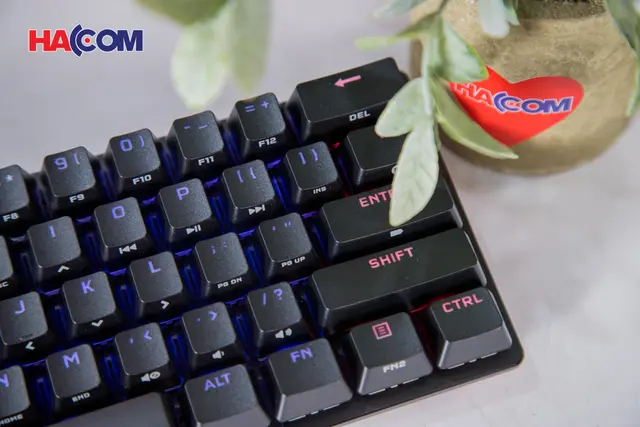 68340_ban_phim_game_khong_day_corsair_k70_pro_mini_den_red_sw_ch_9189010_na_010.JPG 14