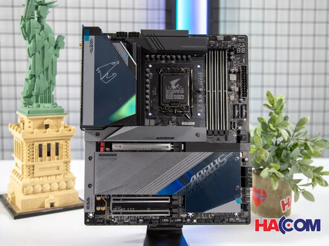 68449_mainboard_gigabyte_z790_aorus_master_at__2_.JPG 7