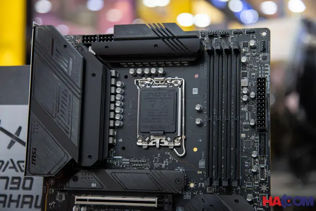68559_mainboard_msi_mag_z790_tomahawk_wifi_ddr4_at__5_.JPG 7