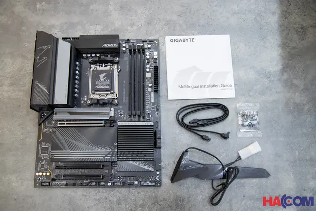 68590_mainboard_gigabyte_x670_aorus_elite_ax_at__7_.JPG 11