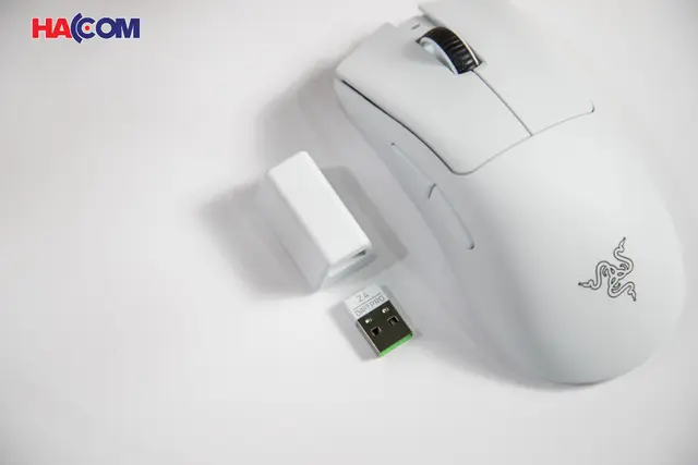 68798_chuot_game_khong_day_razer_deathadder_v3_pro_ergonomic_white_rz01_04630200_r3a1_010.JPG 13