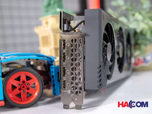 69008_card_man_hinh_gigabyte_rtx_4090_windforce_24gd_at__5_.JPG 10
