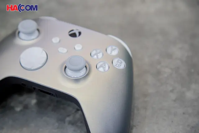 69302_tay_cam_choi_game_khong_day_xbox_one_series_x_luna_shift_005.JPG 8