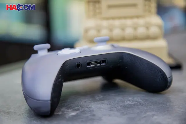 69302_tay_cam_choi_game_khong_day_xbox_one_series_x_luna_shift_008.JPG 11