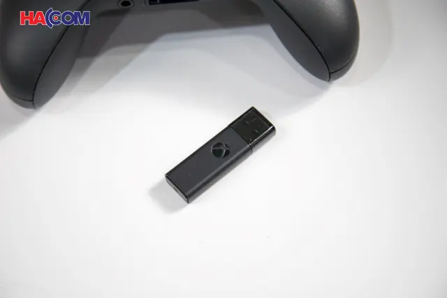 69477_tay_cam_choi_game_xbox_series_x_controller_carbon_black_mau_den_usb_adapter_khong_day_008.JPG 11