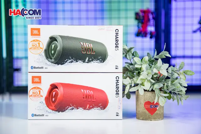 69684_loa_di_dong_jbl_charge_5_mau_xanh_la_cay_01.JPG 5
