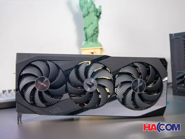 69832_card_man_hinh_gigabyte_rtx_4070_ti_master_12gb_atx__1_.JPG 9