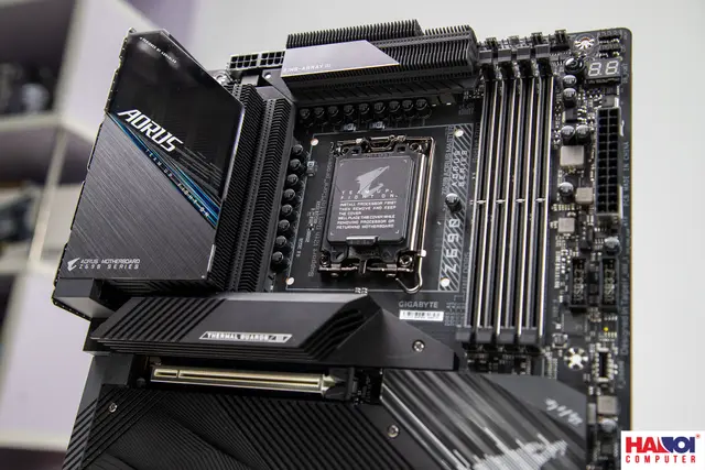 61212_mainboard_gigabyte_z690_aorus_master_intel_z690_socket_1700_atx_4_khe_ram_ddr5_8.JPG 7