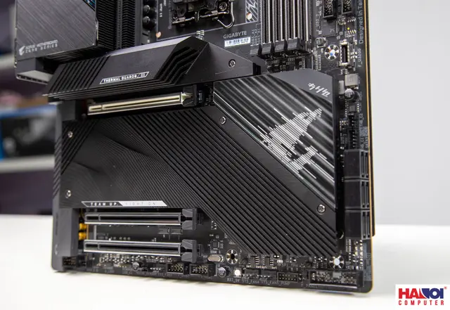 61212_mainboard_gigabyte_z690_aorus_master_intel_z690_socket_1700_atx_4_khe_ram_ddr5_9.JPG 8