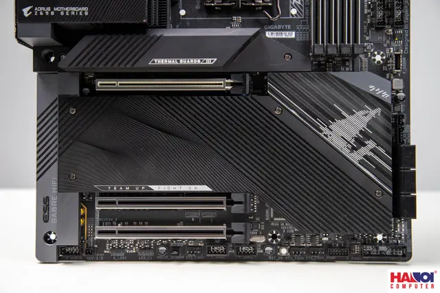 61212_mainboard_gigabyte_z690_aorus_master_intel_z690_socket_1700_atx_4_khe_ram_ddr5_12.JPG 11