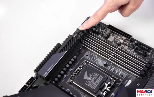 61212_mainboard_gigabyte_z690_aorus_master_intel_z690_socket_1700_atx_4_khe_ram_ddr5_13.JPG 12
