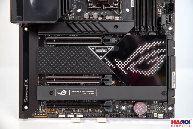 61220_mainboard_asus_rog_maximus_z690_hero_intel_z690_socket_1700_atx_4_khe_ram_ddr5_44.JPG 10
