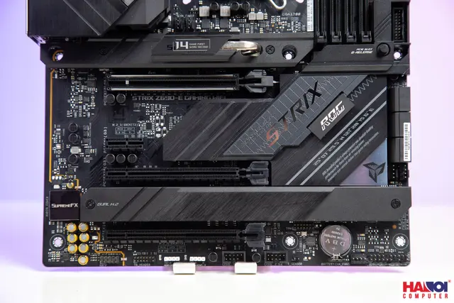 61222_mainboard_asus_rog_strix_z690_e_gaming_wifi_intel_z690_socket_1700_atx_4_khe_ram_ddr5_11.JPG 10