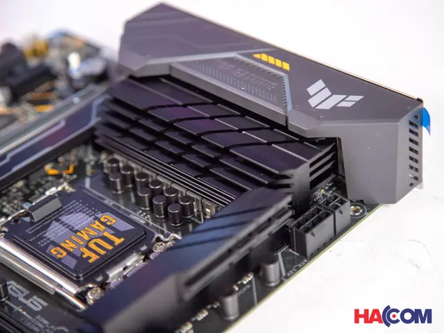63406_mainboard_asus_tuf_gaming_b660m_plus_wifi_d4_at__4_.JPG 6
