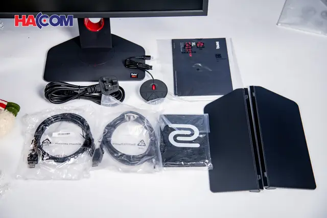 70247_man_hinh_gaming_zowie_benq_xl2566k_4.JPG 12