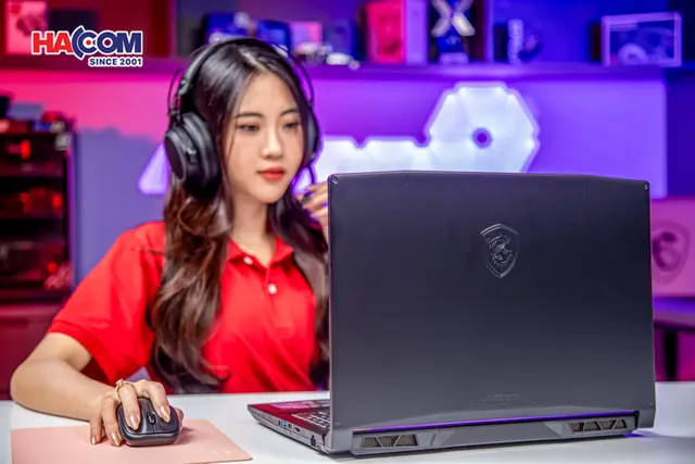70977_laptop_msi_gaming_katana_15_b13vfk_676vn_01.JPG 6