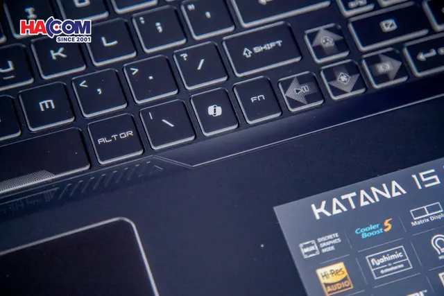 70977_laptop_msi_gaming_katana_15_b13vfk_676vn_010.JPG 15